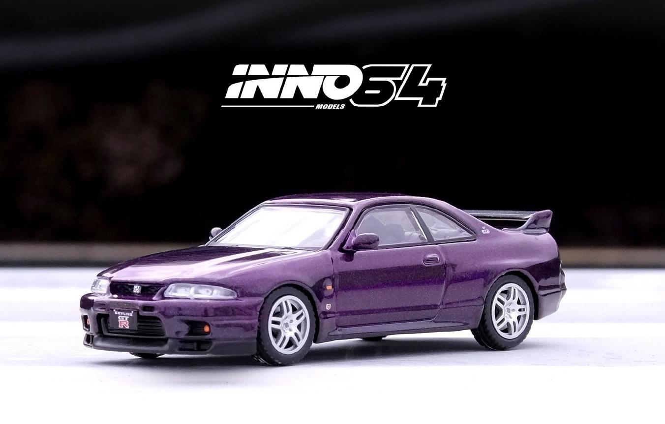 - NISSAN SKYLINE GT-R (R33) Midnight Purple - NISSAN SKYLINE GT-R (R33) Blue
